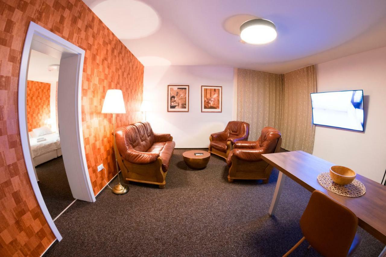 Villa Centrum Apartmany S Ranajkami A Saunou Мартин Екстериор снимка